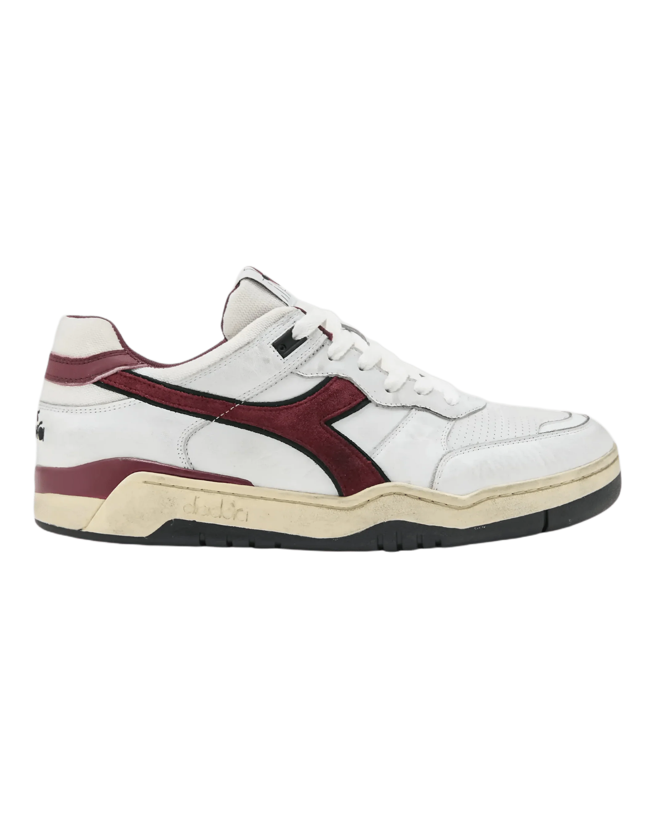B.560 in White/Ruby Wine